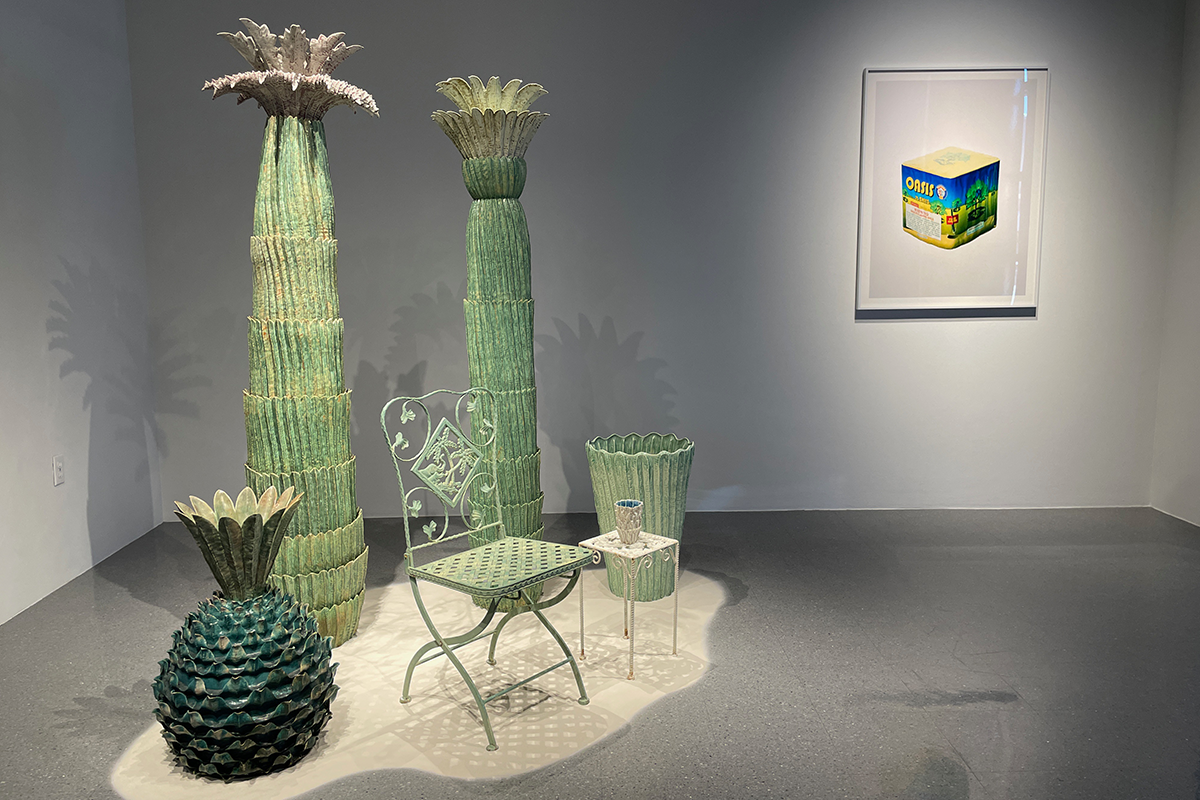 Mirage (solo version), 2000-2023, glazed stoneware, Cibachrome photograph, wrought iron table and chair, sand