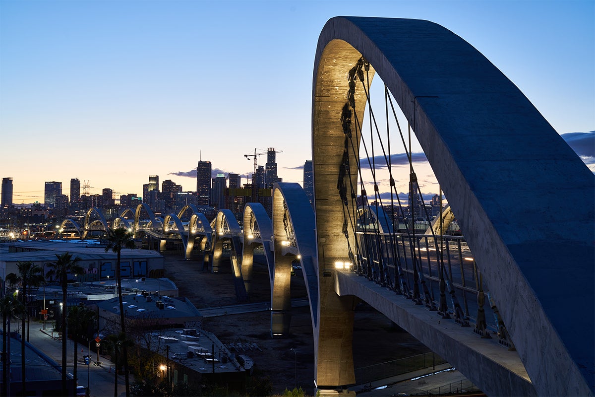 LA Sixth Street Viaduct designed by Michael Maltzan BArch 85/P 24